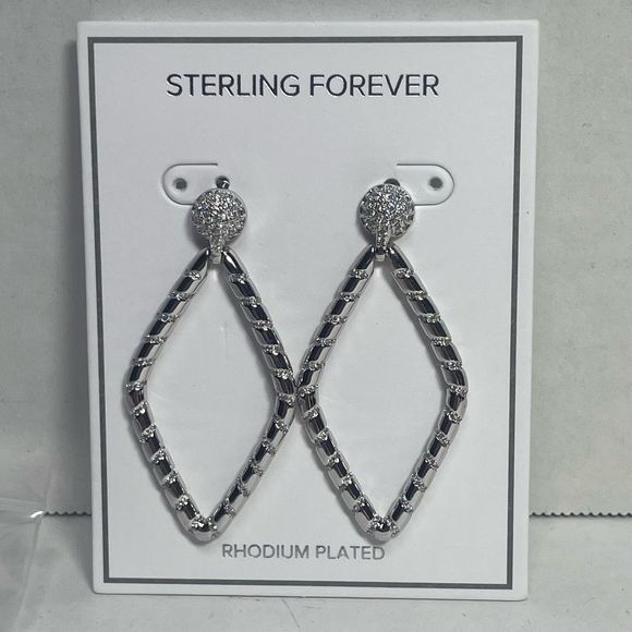 BNWT Sterling Forever Rhodium plated DANGLE earrings - Picture 1 of 8